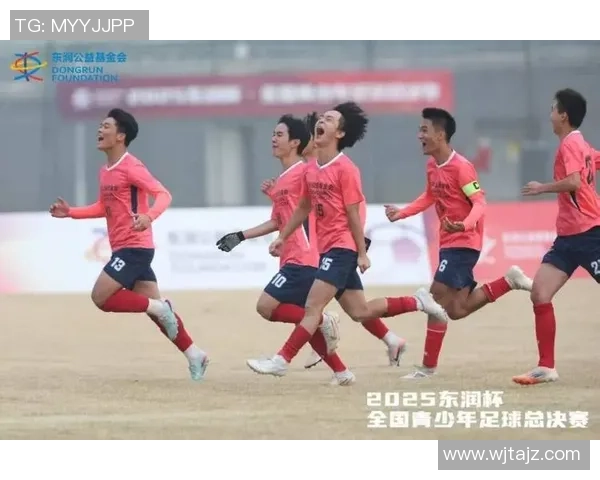 成都足球队荣登全国足球力量排行榜第三名引发热议 成都足球队荣登全国足球力量排行榜第三名引发热议