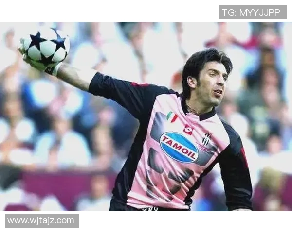 02号球衣足球明星的传奇之路与辉煌成就揭秘